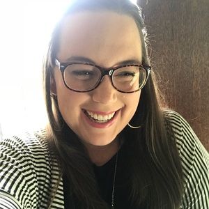 Meet your Posher, Lacey